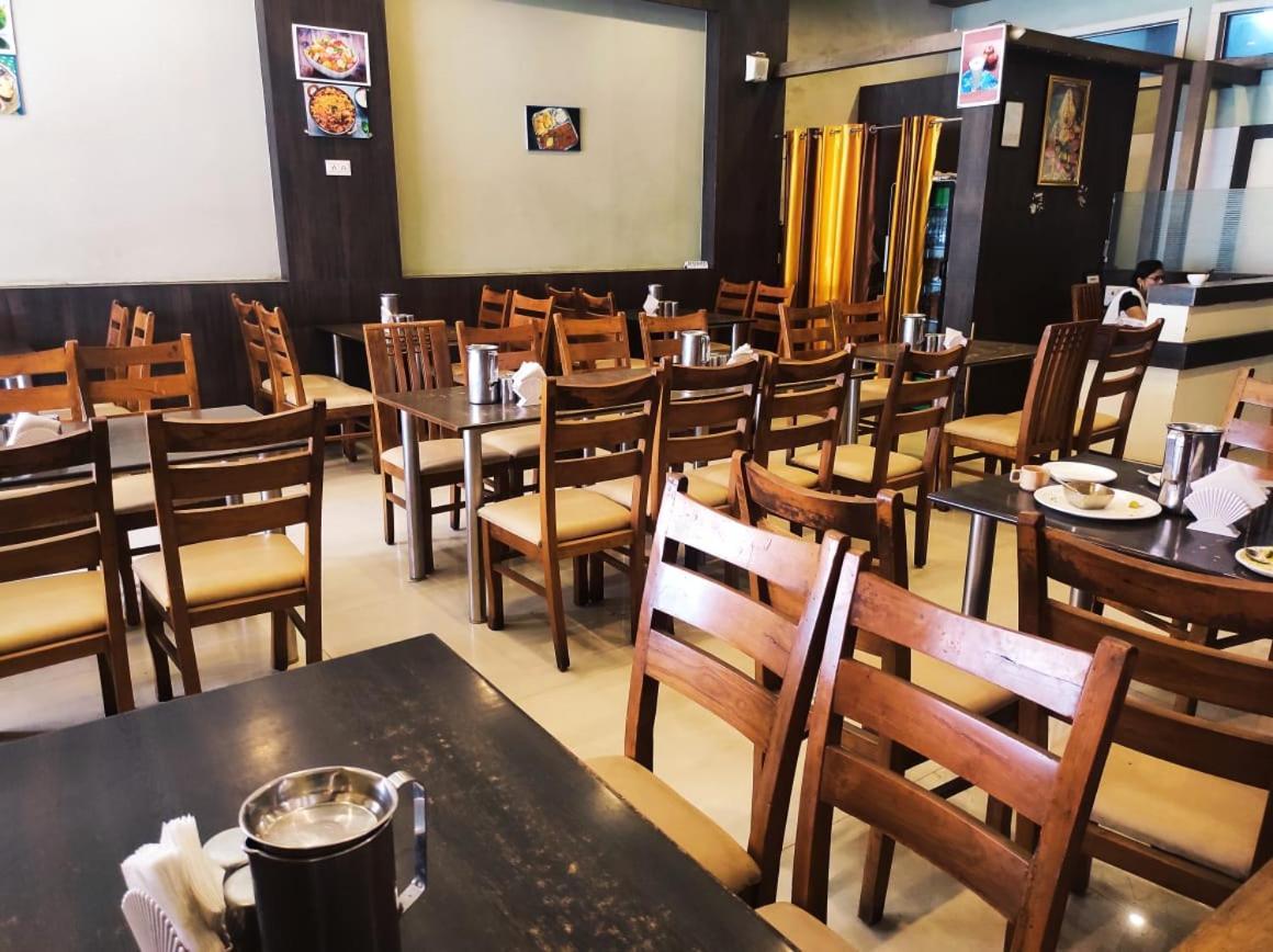 Hotel Sham Suman, Kolhapur- Opposite To Mahalaxmi Temple Buitenkant foto